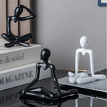 statues abstraites modernes noir blanc décor simple minimaliste