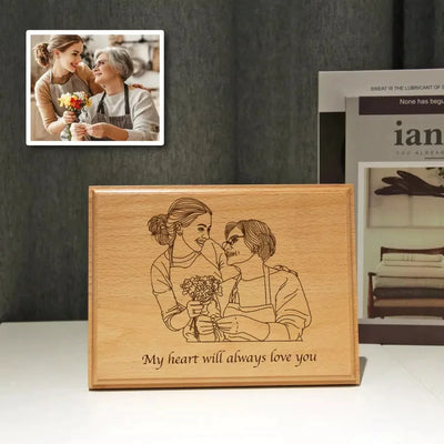 Cadre photo en bois vintage personnalisable blanc sur fond neutre