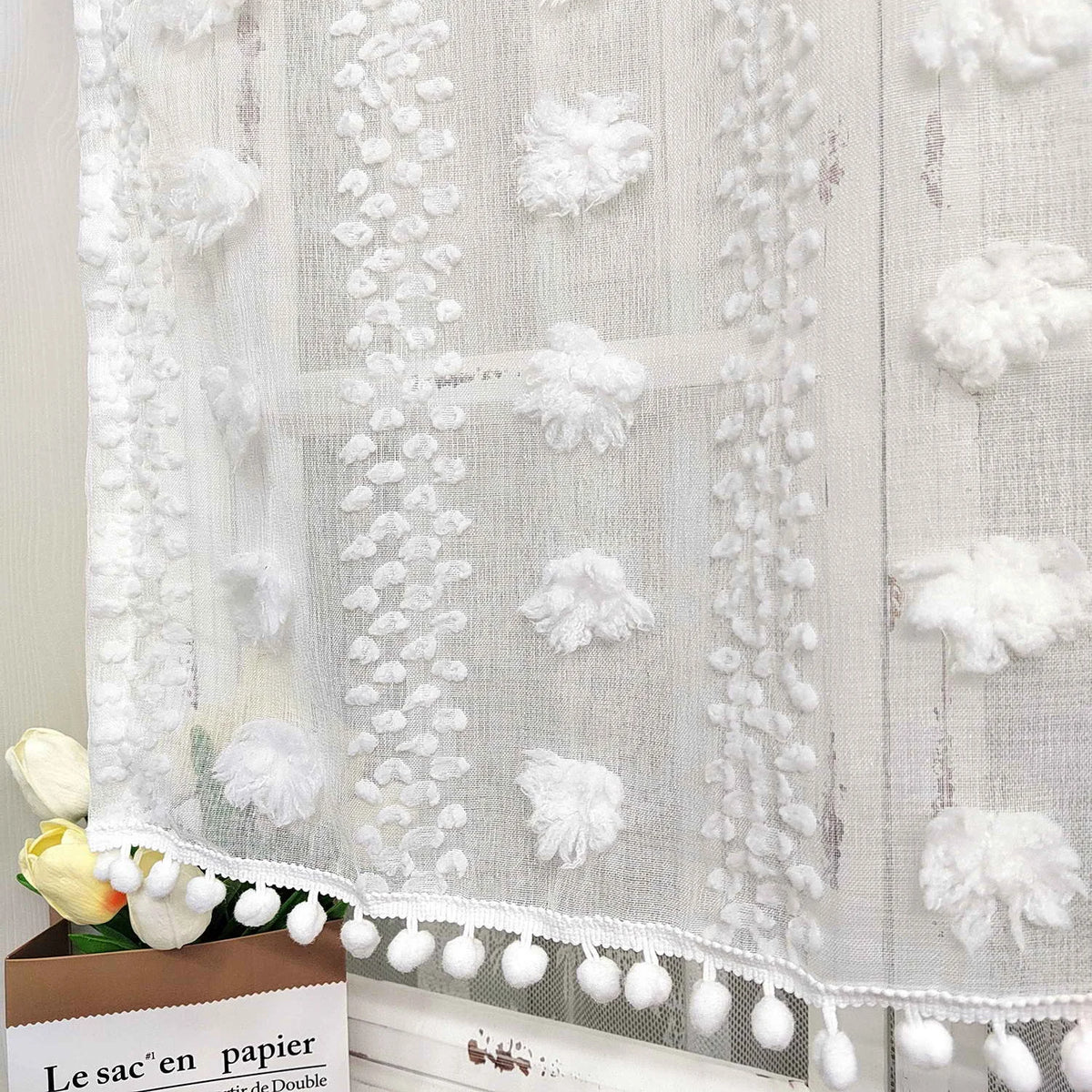 rideau transparent tulle brodé pompons motif floral bohème chambre cuisine décoration intérieure polyester