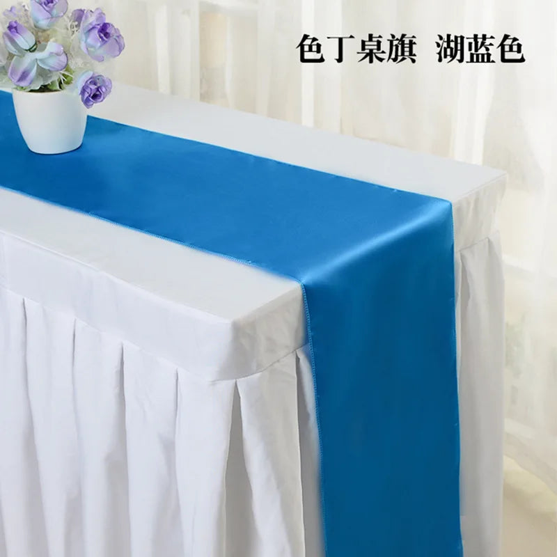 nappes tables rondes mariage blanc rouge bleu marine violet doré tissus satinés opaques