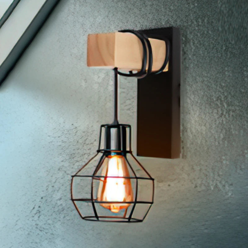 lampe murale industrielle vintage grille métallique ampoule filament noir bois naturel