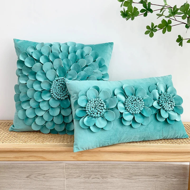 coussin velours moderne motif fleurs relief jaune gris rose blanc décoration intérieure sofa chaise