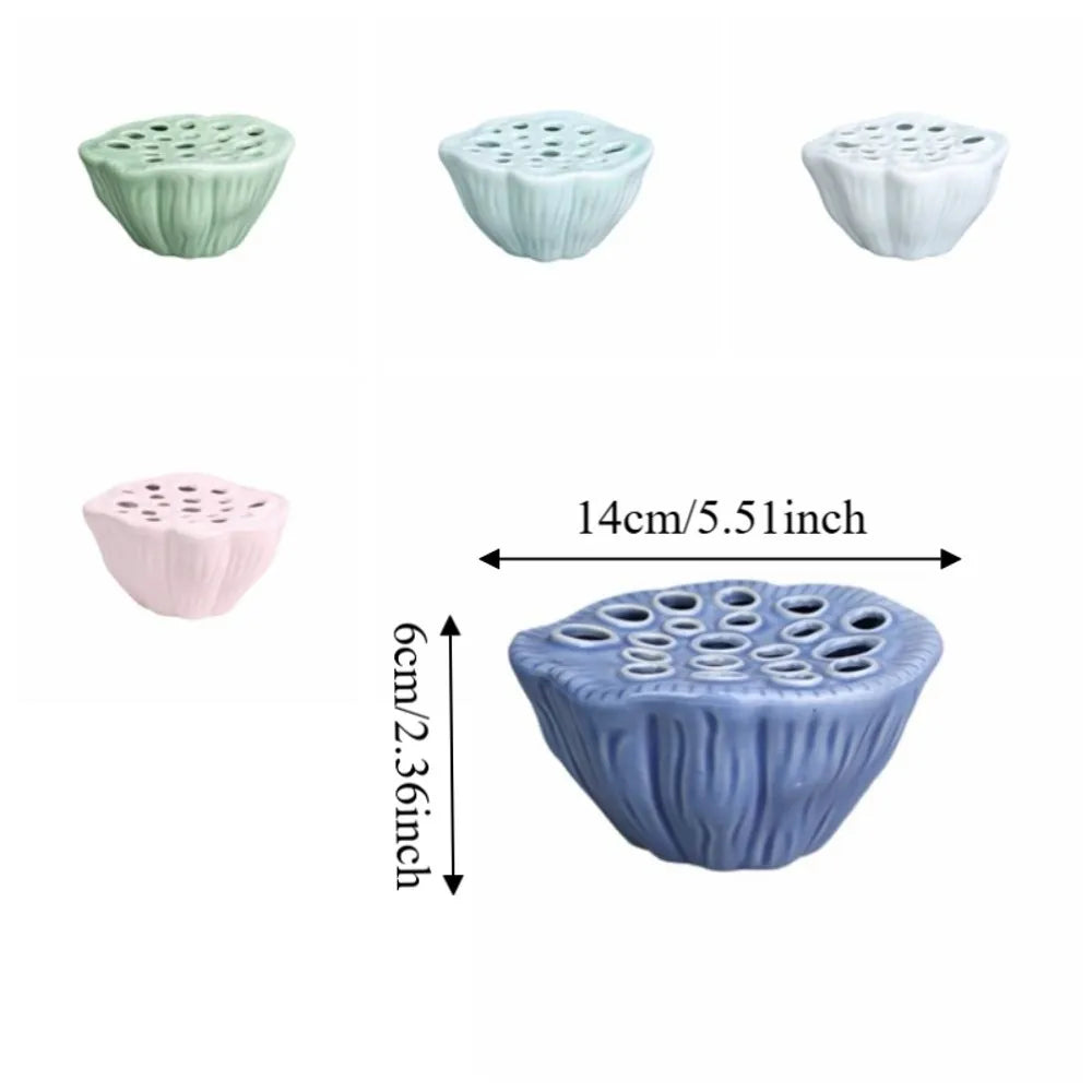 cache pot porcelaine bleu clair rose pâle vert pastel motifs perforations texture ondulée moderne