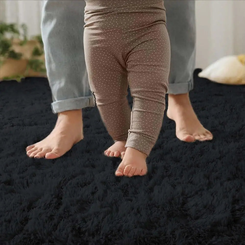 tapis noir peluche épaisse moderne résistant décoloration usage intérieur extérieur doux confortable sans peluches