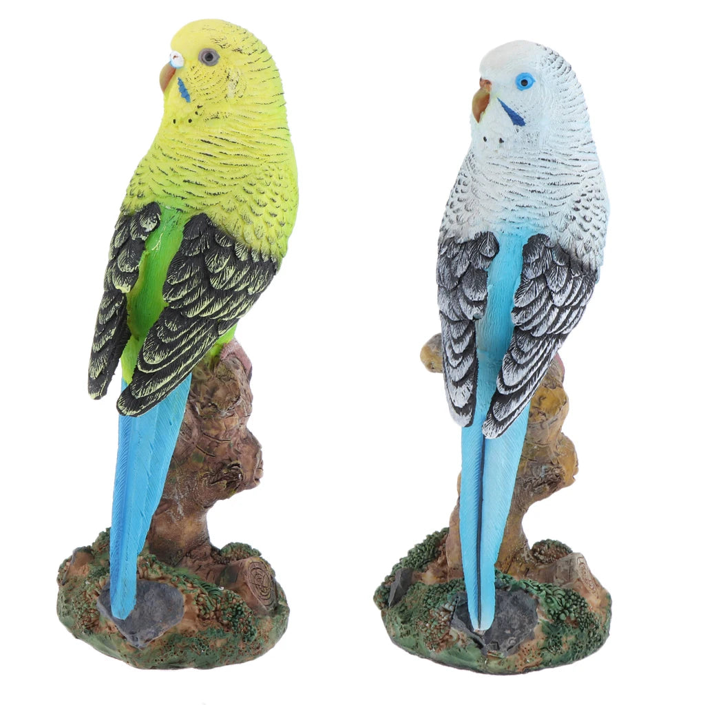 statuettes perroquets miniatures décoratives plumage texturé base rocher mousse artificielle