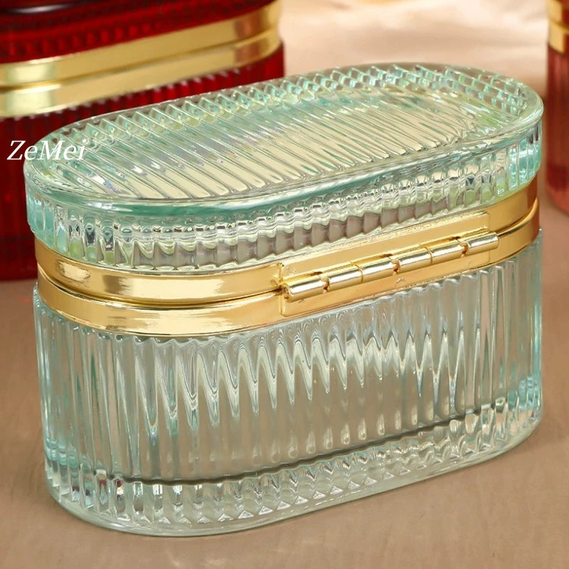 boîtes bijoux verre coloré vert rouge violet motifs géométriques rayures classiques clapets dorés chambre