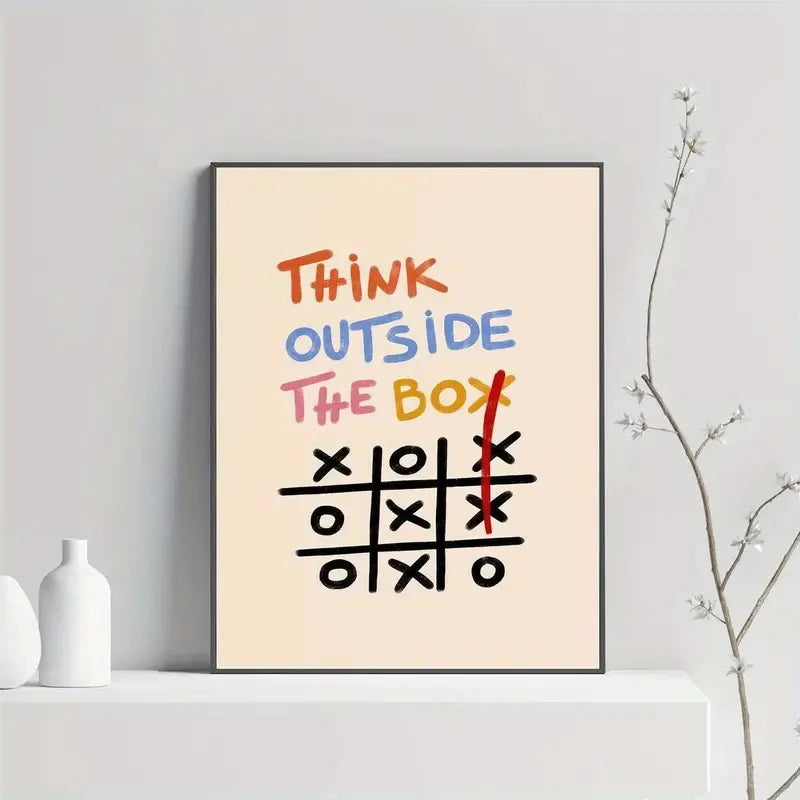affiche moderne think outside the box tic tac toe beige clair noir rouge bleu