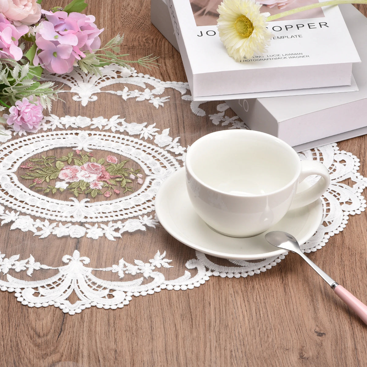 serviettes table vintage noires broderie florale dentelle réutilisables maison mariage