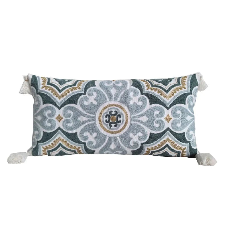 housse coussin brodée boho chic motif floral géométrique polyester 30x60cm decoration maison