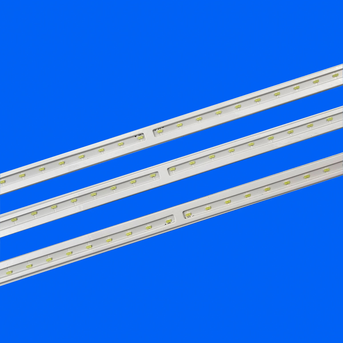 barre lumineuse led blanc ligne droite surface lisse moderne clips fixation