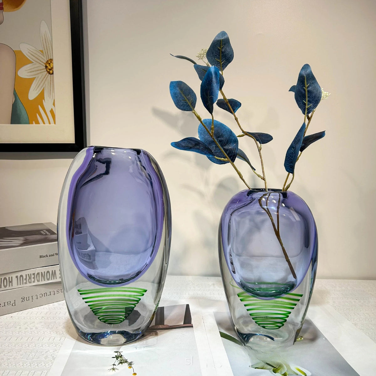 vase violet rayures vertes moderne décoration intérieure bleu unique sophistication chambre salon