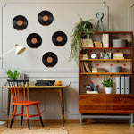 supports murals bois vintage disques vinyle vis chevilles noir orange