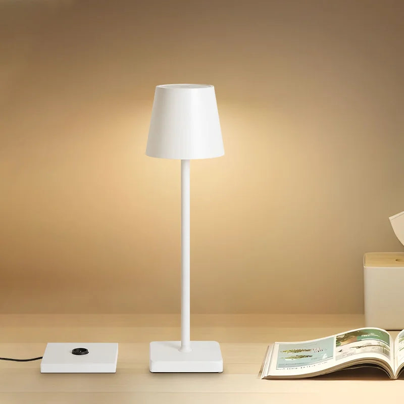lampe table moderne rechargeable interrupteur tactile contemporaine led noir basse consommation