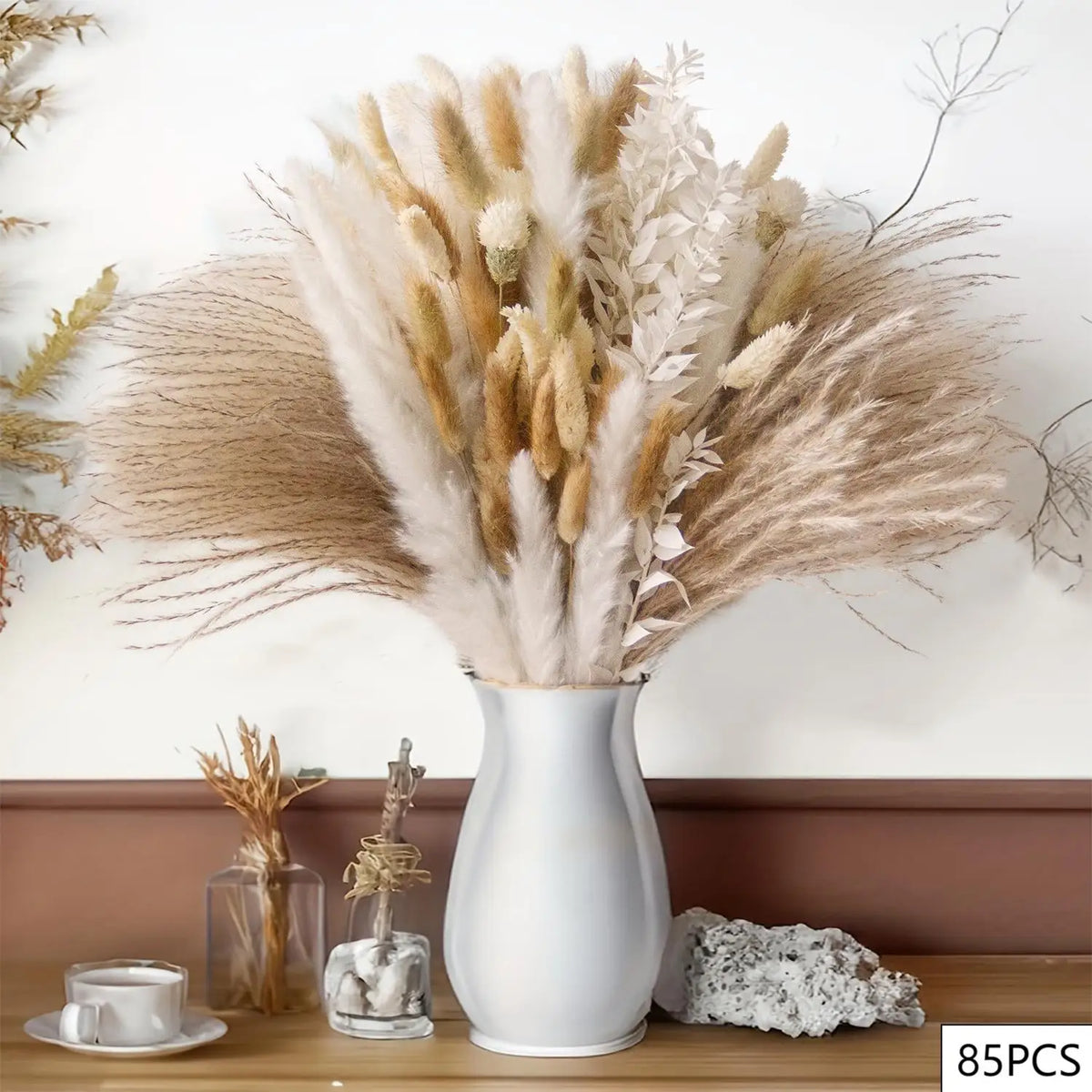 bouquets séchés naturels feuilles fines fleurs blanches plumes beige rustique décoration maison anniversaire baby