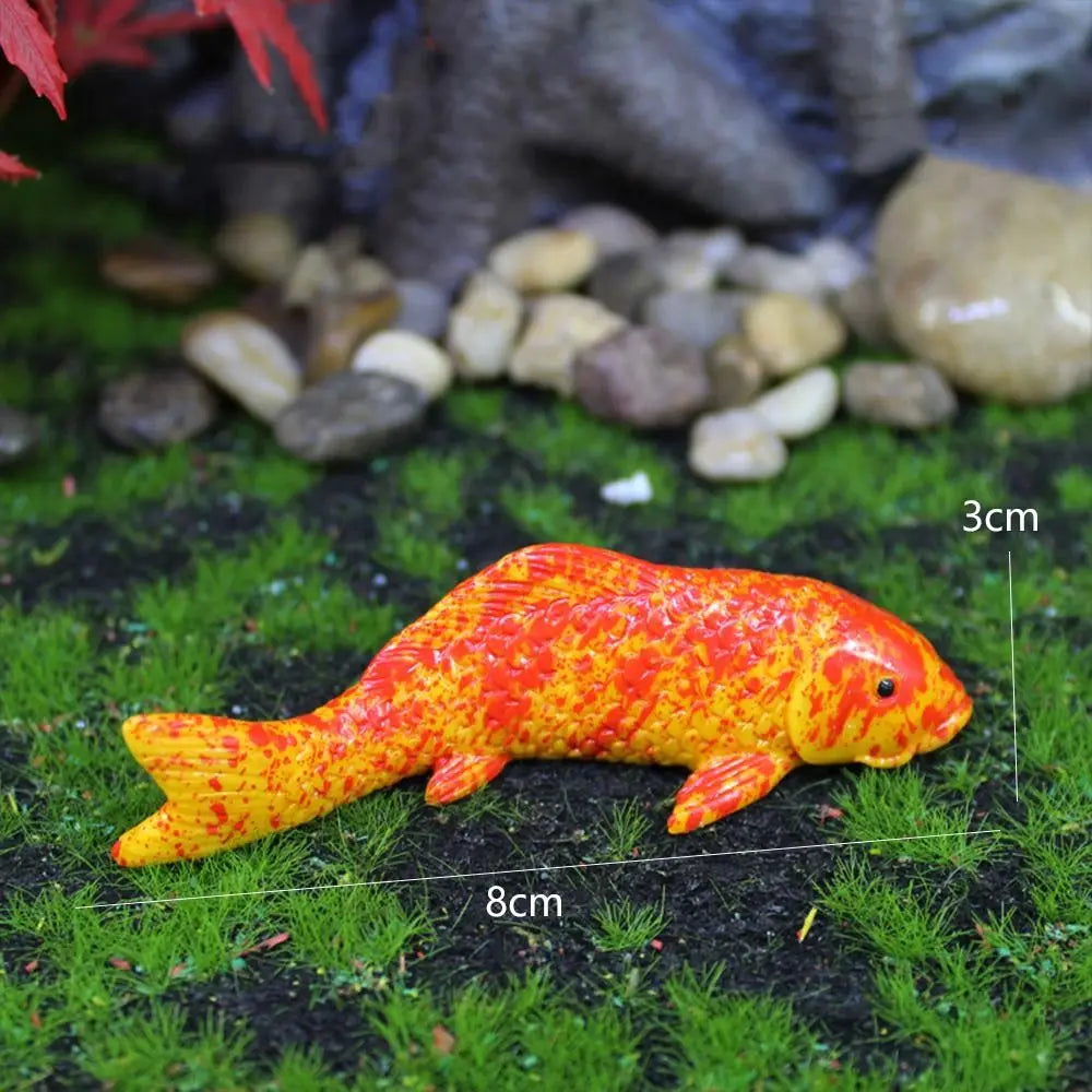 ornements poissons koi résine rouge orange bleu blanc réaliste decoration extérieure jardin statues diy