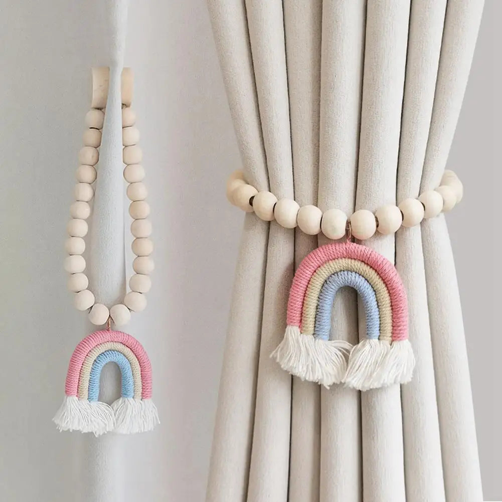 rideaux boho arc ciel franges bois blanc rose bleu clair anneaux