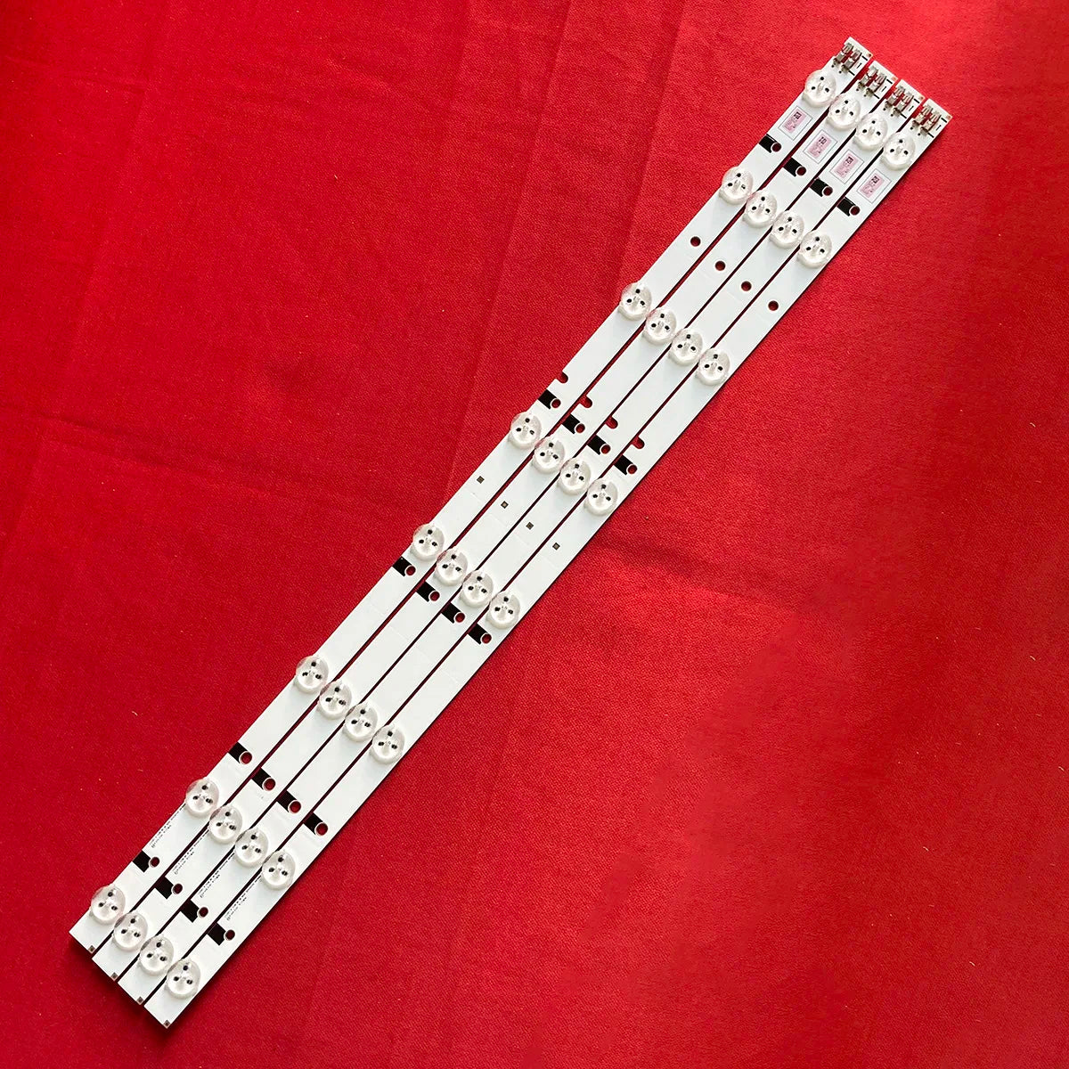 bande led blanc moderne leds 580mm 3v télévision 32 pouces fixations invisibles