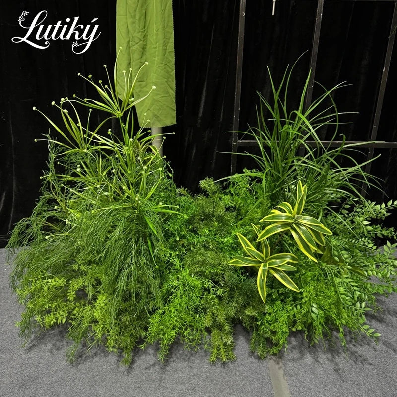 décoration extérieure arche verte feuillage dense naturelle rustique événements anniversaires fêtes mariage