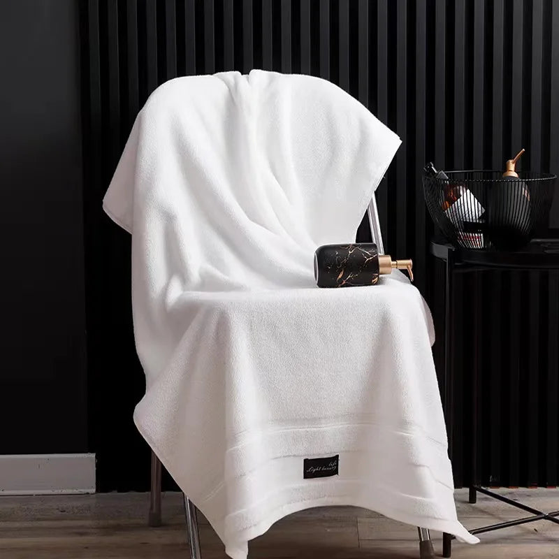 serviettes bain coton gris blanc bleu modernes élégantes absorption durable machine toilette simple