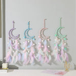 attrape rêves boho plumes pompons lune étoile motif chat violet rose pastel