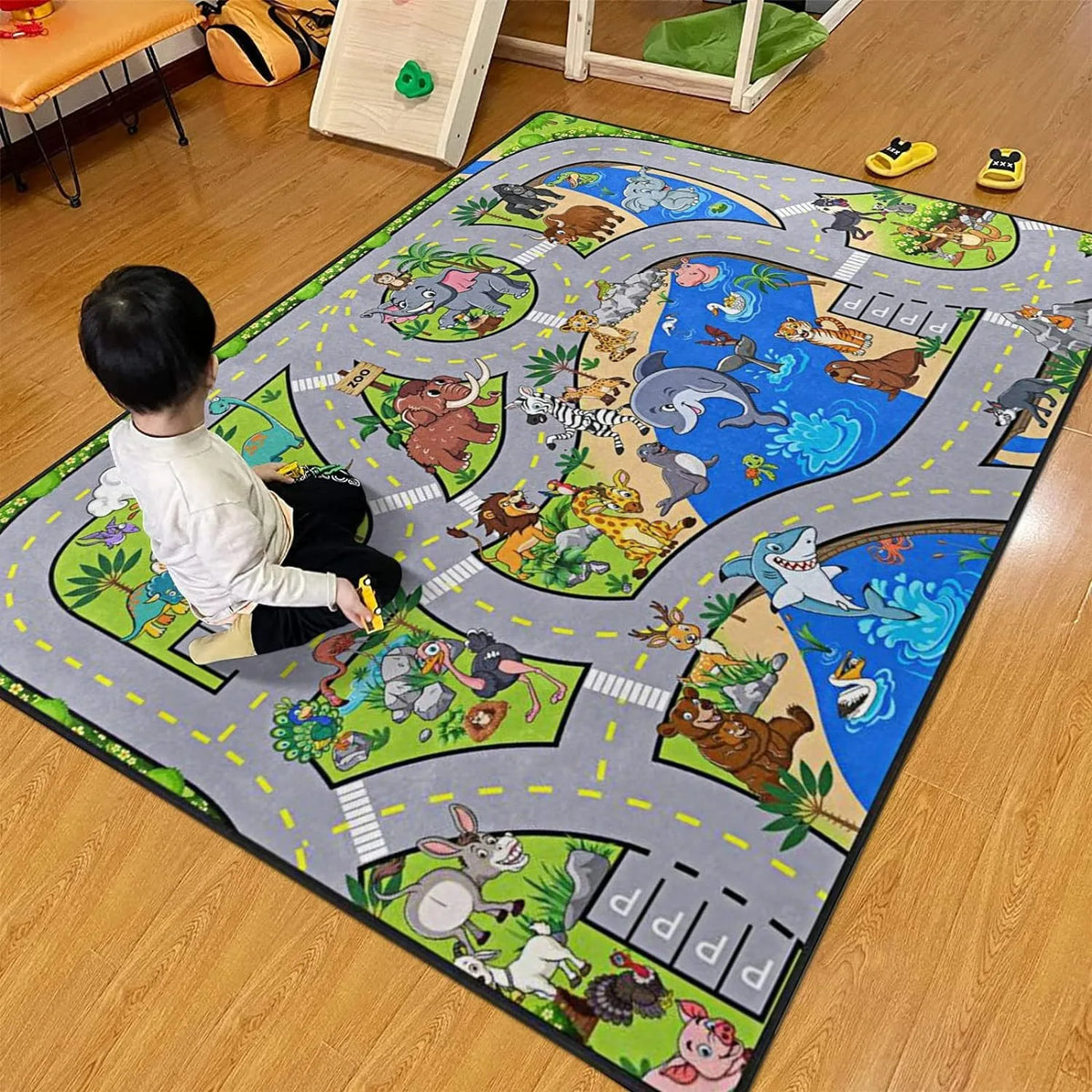 tapis jeu enfants moderne motifs géométriques couleurs multiples utilisation maison extérieur