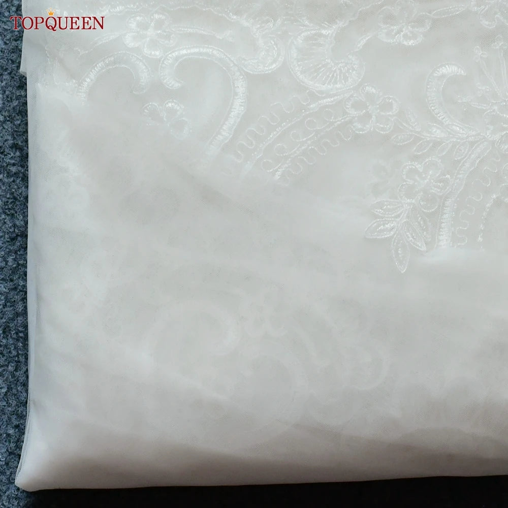 voile mariée blanc broderie florale dentelle cathédrale soirée classique