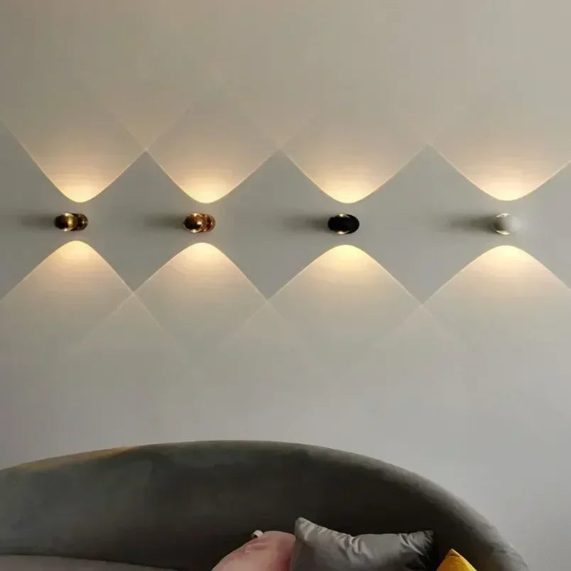applique murale moderne or blanc brillante élégante vis fixée câble électrique flux lumineux led
