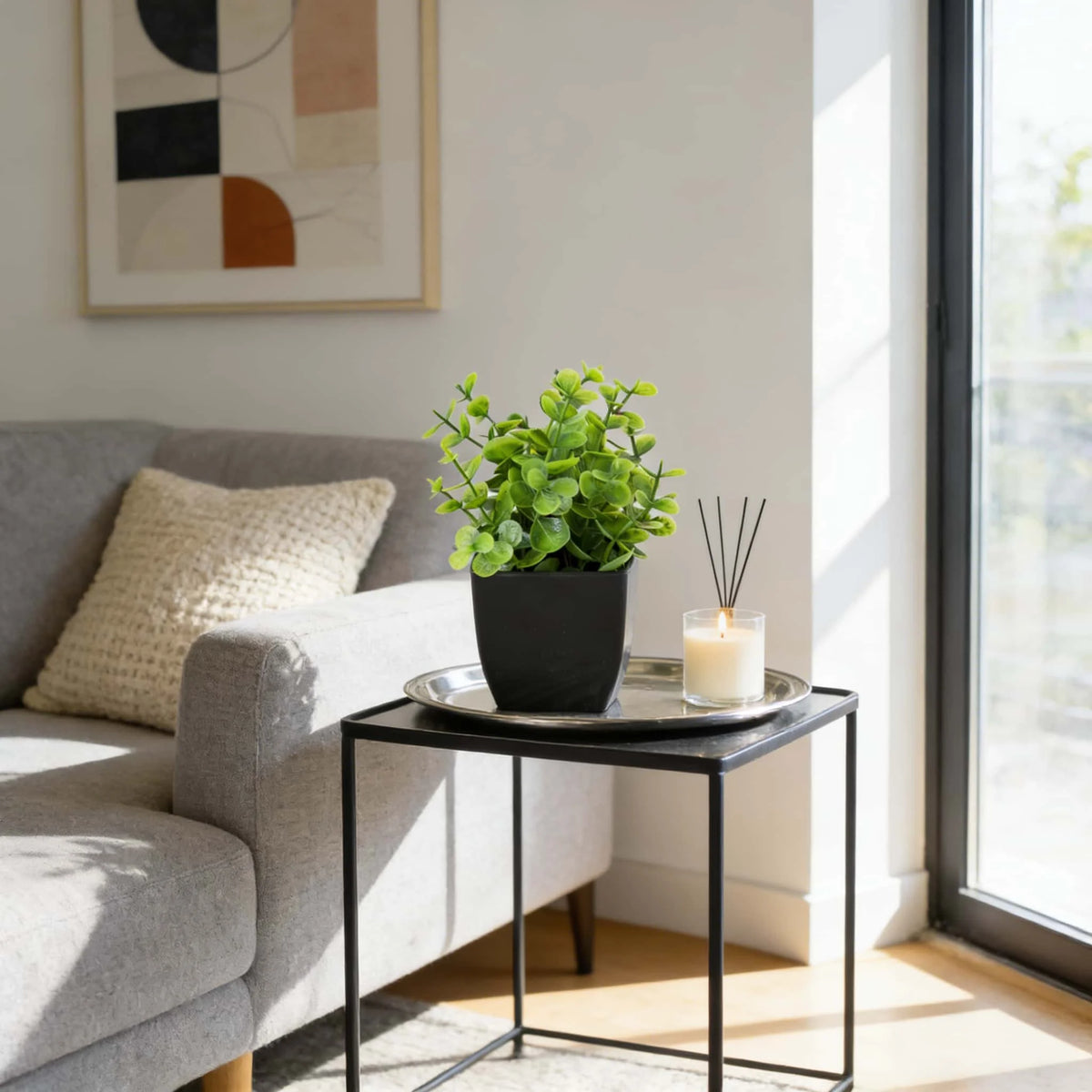 plantes artificielles eucalyptus vert feuilles fines pot noir décoration moderne intérieur salon chambre