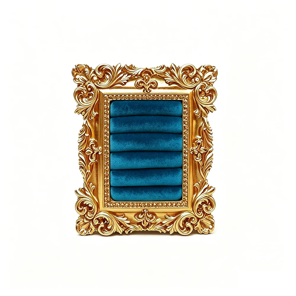 support bijoux or vert blanc ornements baroques velours classique baroque