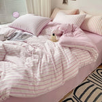 ensemble literie bleu clair rayures horizontales moderne couvre lit taies d'oreiller coton polyester frais