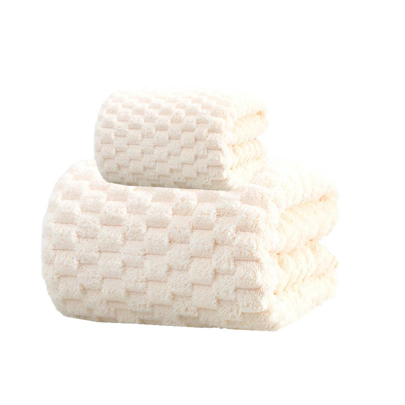 serviette bain moderne rose clair absorbante texture cotonnée motif géométrique douce séchage rapide