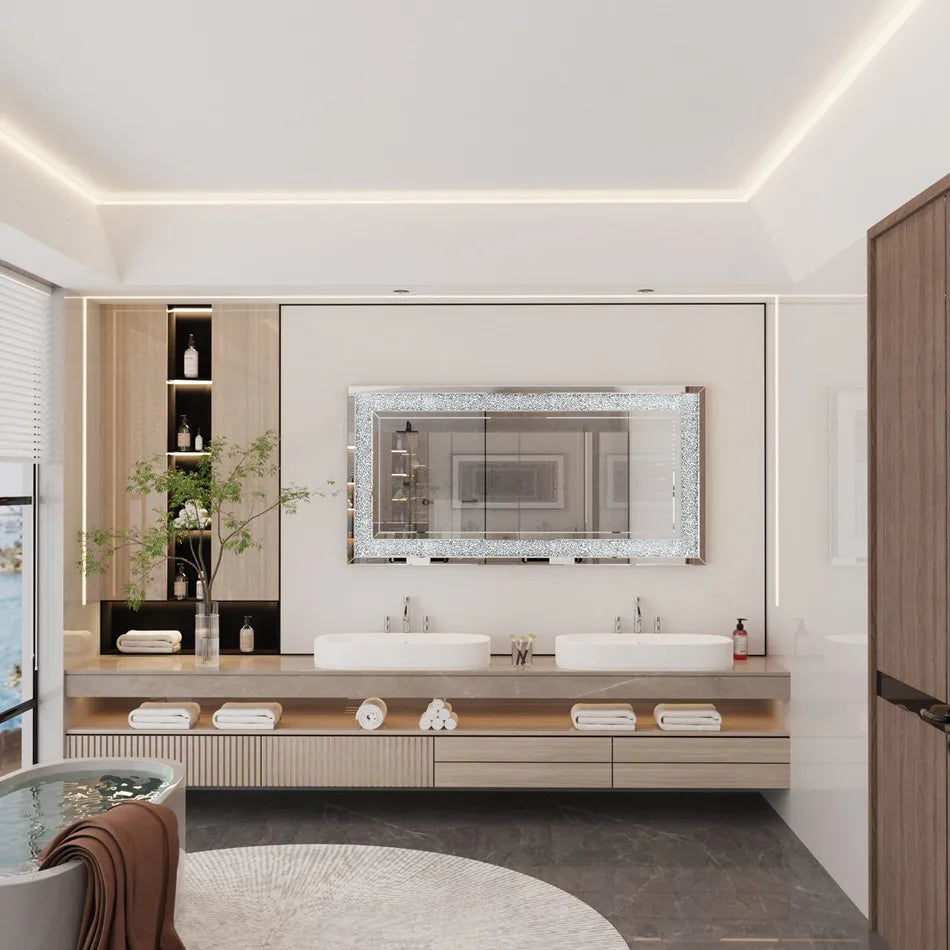 Cette image montre une salle de bain moderne et épurée, avec un meuble vasque en bois clair, un miroir décoratif et des rangements intégrés, le tout dans des tons neutres et chauds.