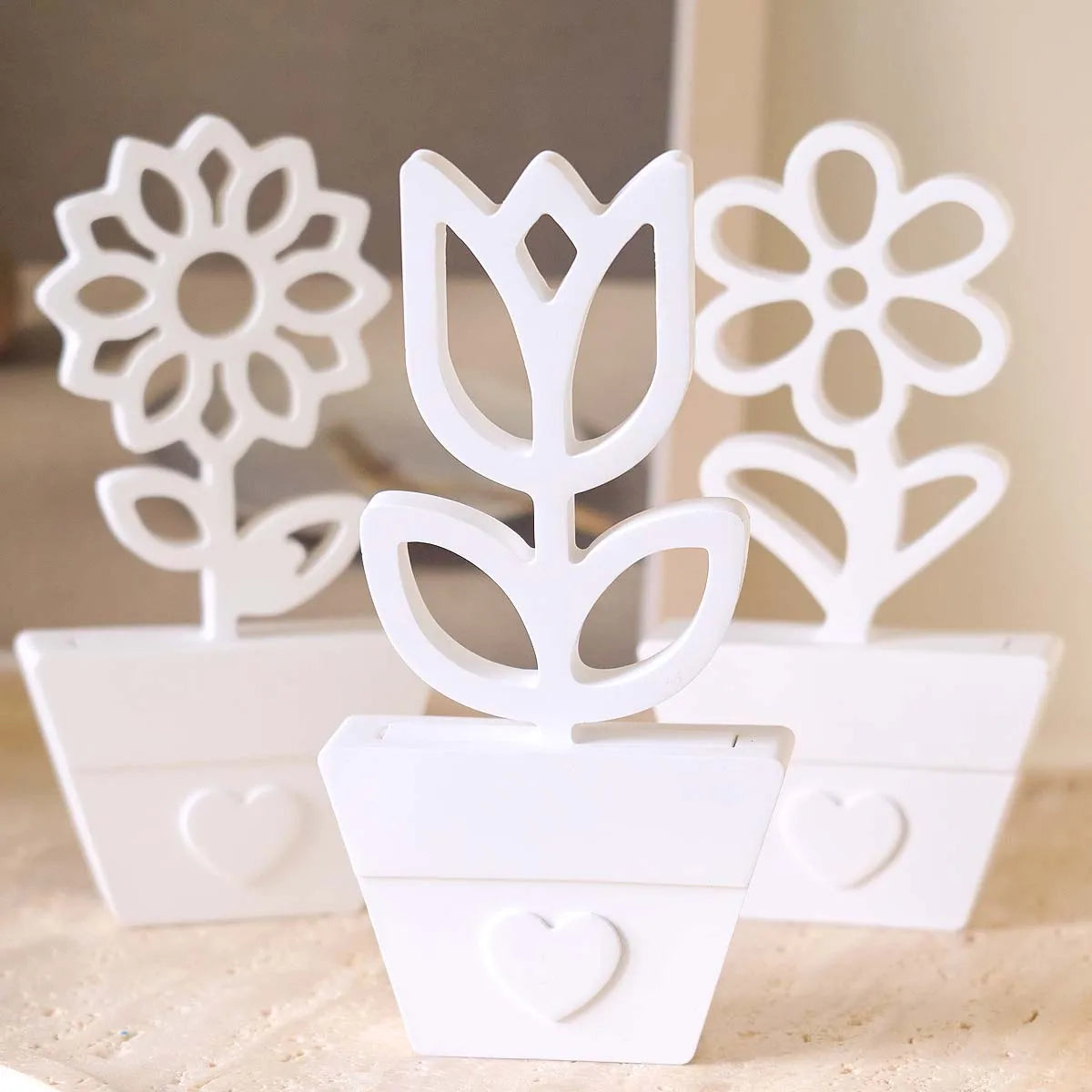 porte carte silicone forme fleur moderne blanc adhésif minimaliste motifs floraux légèrement rugueux