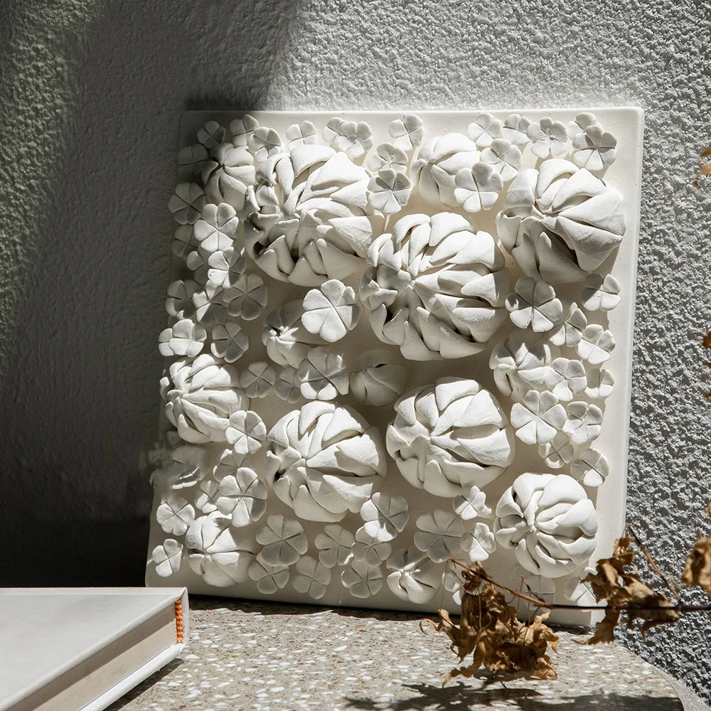tableau mural moderne fleurs feuilles sculptées blanc occasionnel décoration intérieure artisanal relief porcelaine