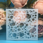 gabarits peinture moderne motifs géométriques horloges feuilles spirales blanc opaques