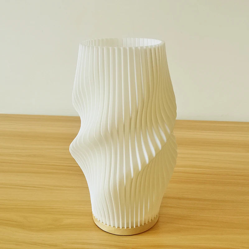 lampe table moderne blanc rayures verticales opacité base plate câble électrique chambre étude