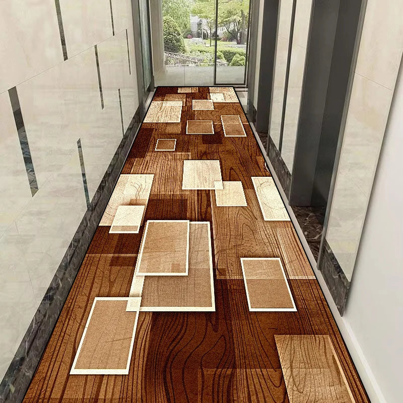 Carreaux de sol rectangulaires aux motifs de bois variés formant un design moderne et géométrique dans un couloir.