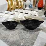 bassin decoratif moderne blanc beige ondule texture brillante vase decoratif simple