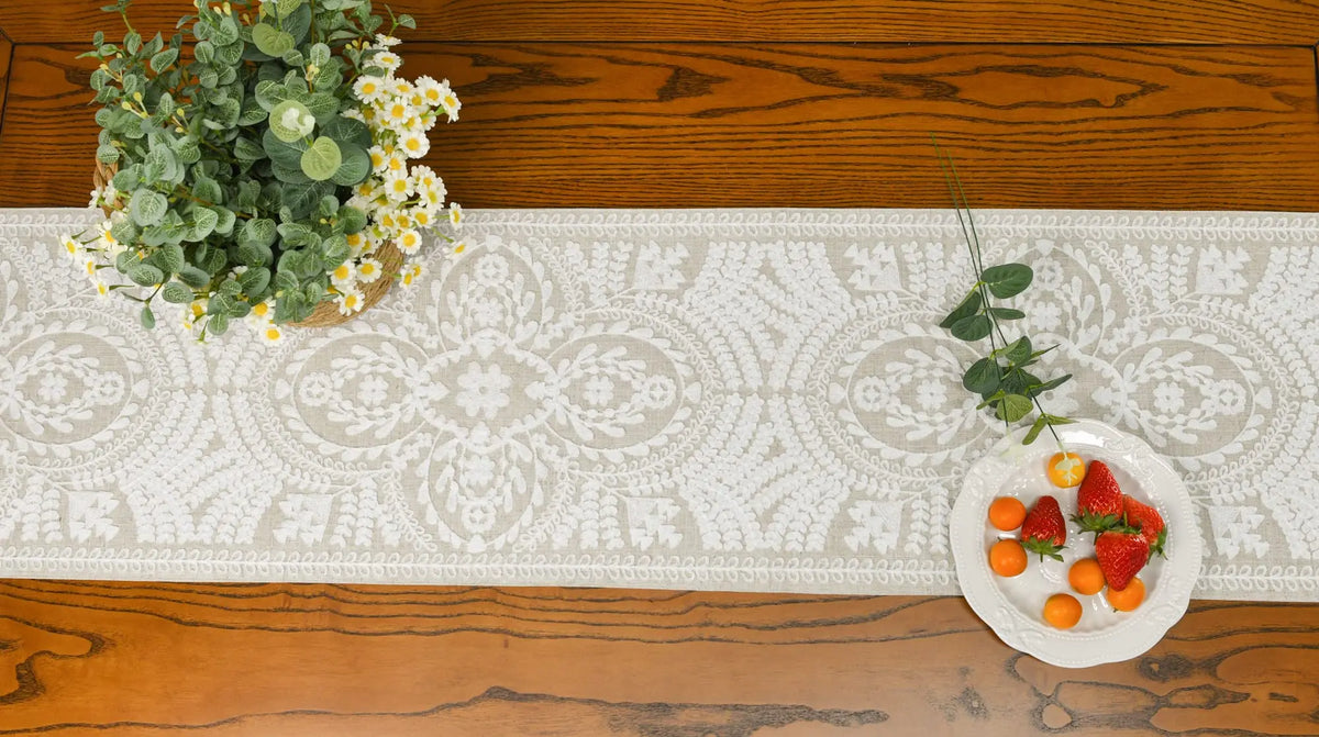 chinois table beige motif floral ajouré semi transparent vintage décoration maison