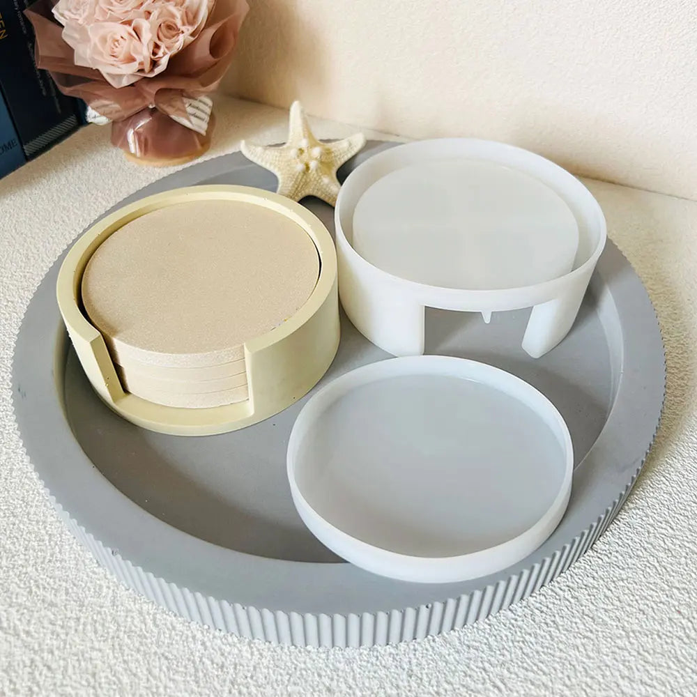 moulages silicone assiettes rondes modernes différentes tailles gris bleu rose jaune
