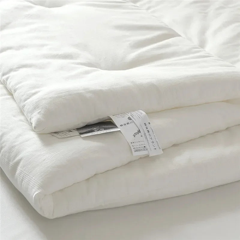 couette matelassée rayée blanc toutes saisons fibre polyestère taille queen simple