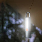 lampe torche rechargeable lumiere intense gris orange moderne anneau fixation interrupteur led
