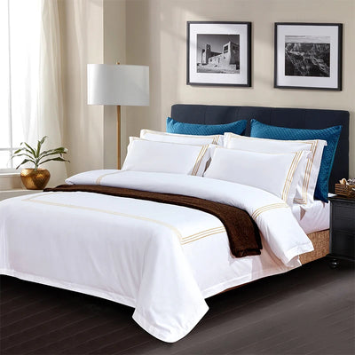 Parure de lit 3 pièces coton satin bleu sur lit double