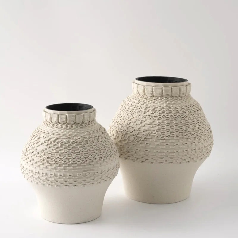 vase céramique moderne blanc texture tissée décoration intérieure plié