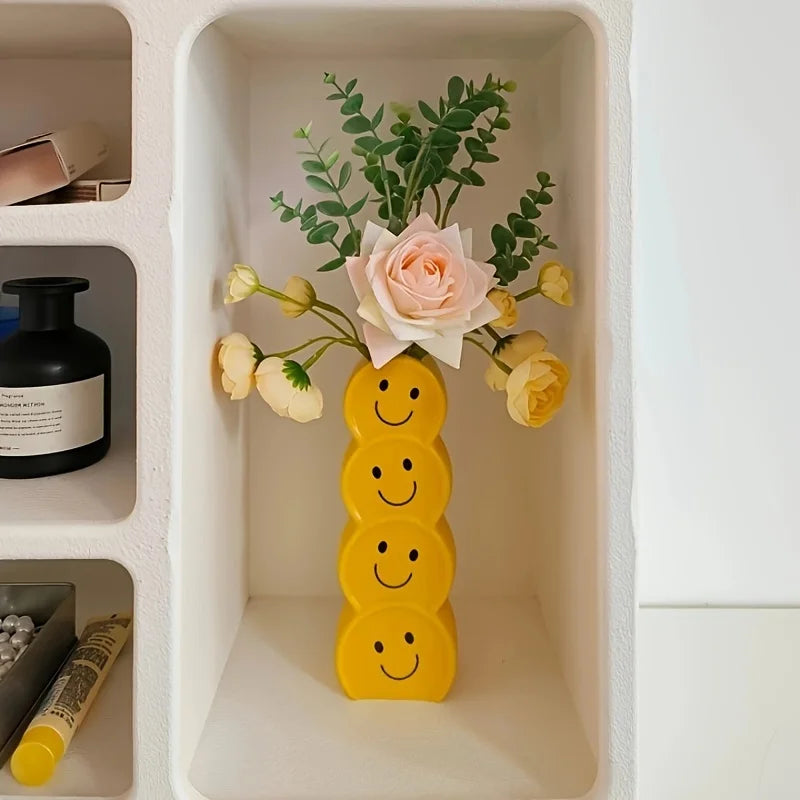 vase fleurs jaune rose vert moderne minimaliste smiley ondulé joyeux porcelaine