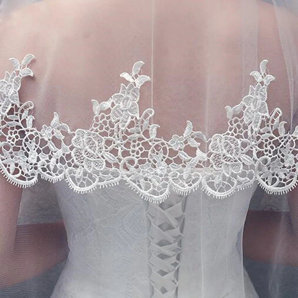 voile mariée deux couches dentelle blanche motifs floraux peigne métallique classique élégant transparent appliques