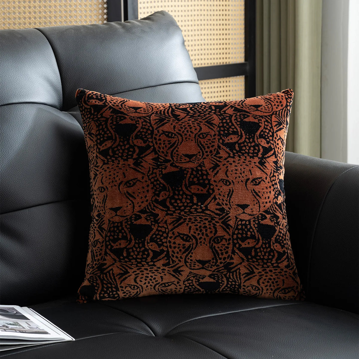 housse coussin double face imprimé léopard noir marron blanc moderne décoration maison voiture 50x50cm