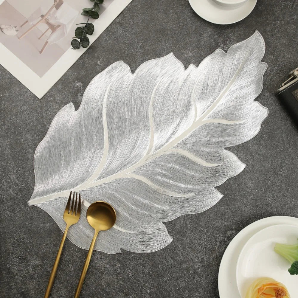 placemat moderne feuille dorée argenté rose élégant assiette cuillère fourchette