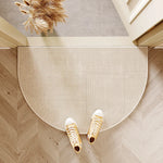 tapis demi circulaire moderne rayures horizontales résistant l'usure antidérapant porte entrée couleur beige clair