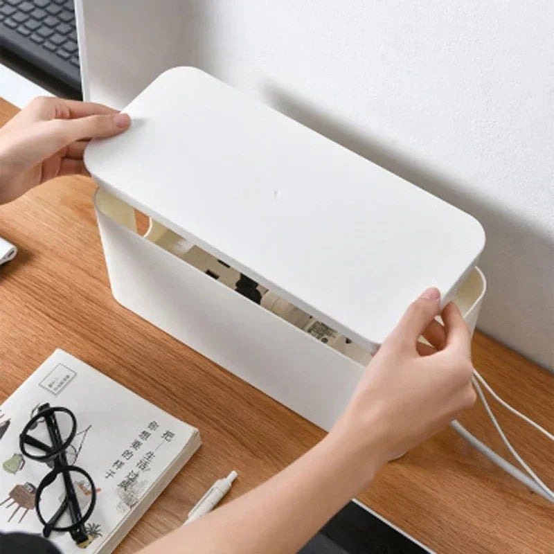 Boîte rangement fils électriques gris pour espace de travail épuré